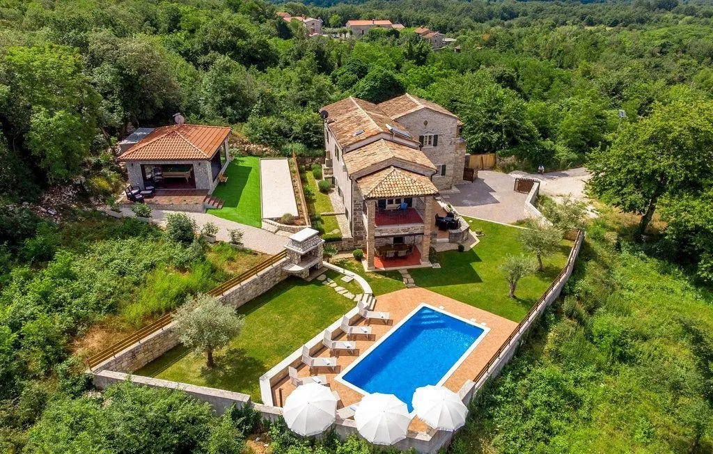 višnjan okolica-šarmantna kamena vila na rubu sela prodaje se - slika 5