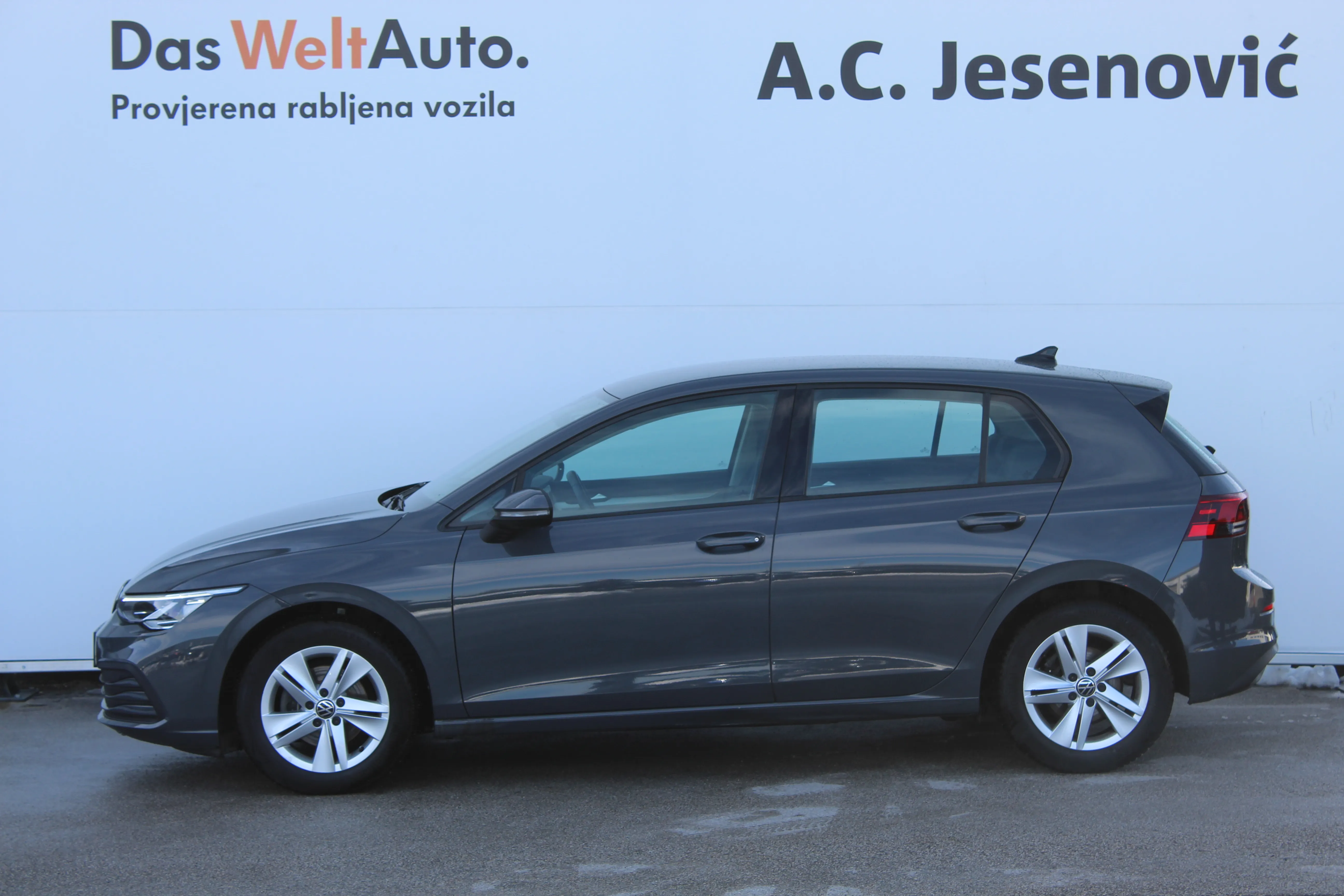 13095 volkswagen golf 2.0 tdi life - slika 6