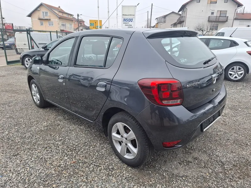 dacia sandero 0,9 tce 90ks*klima*navigacija* - slika 6