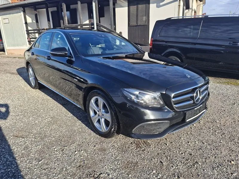 mercedes-benz e-klasa 300 d*245ks*climatronic*navigacija*park.kamera* - slika 3
