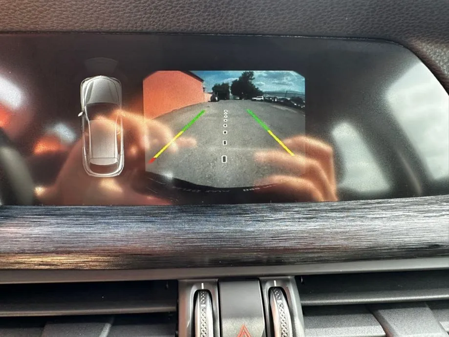 alfa romeo stelvio 2,2 d automat •2019.g.•q4•kamera•190ks•leasing• - slika 9