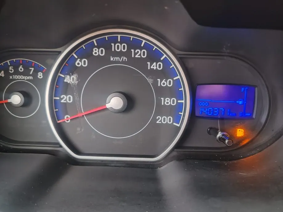 hyundai i10 1,1 2011godina,140 000 km, kartice do 36 rata - slika 17