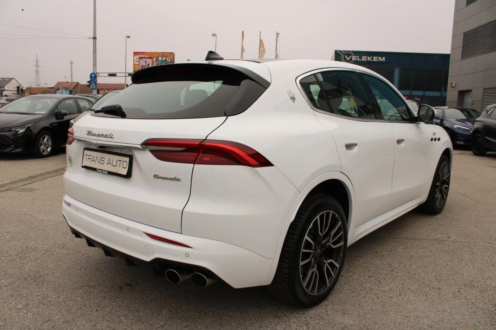 maserati grecale gt q4 automatik *panorama, led, kamera* - slika 5