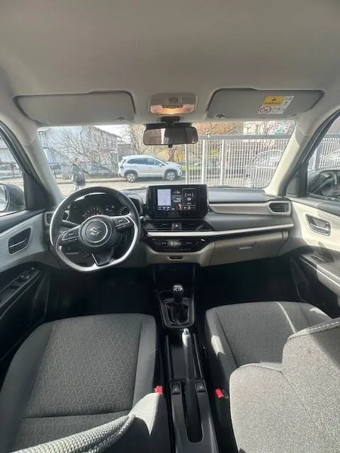 suzuki swift 1,2 hybrid gl+ premium 2wd financiranje 1/3 sa 3% kamata - slika 15