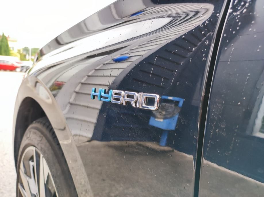 peugeot 308 allure hybrid - plug in - full oprema - reg 1 god ! - slika 18