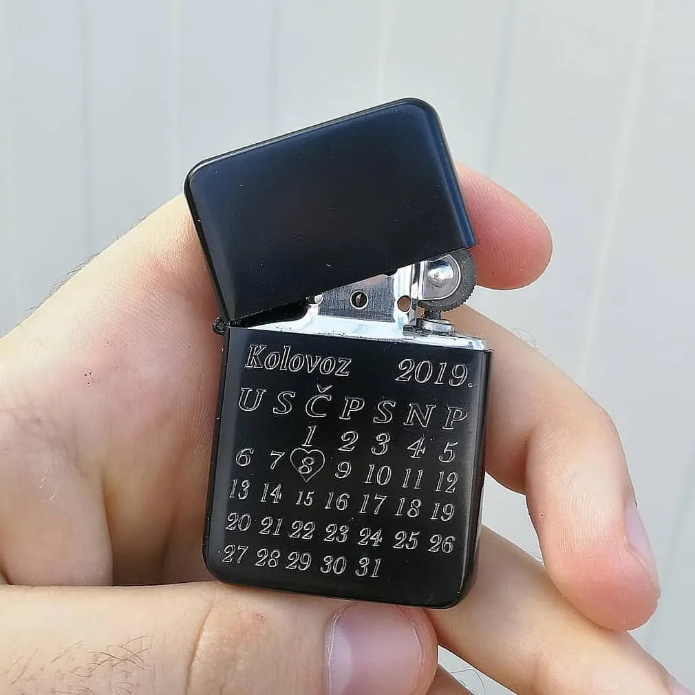 upaljač marke tom - slika 6