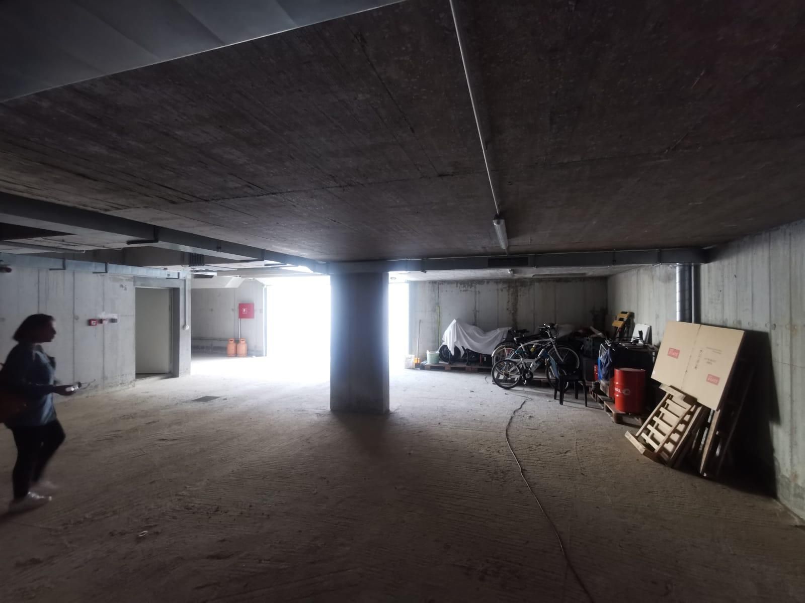 garaza kastel luksic 250 m2 - slika 6