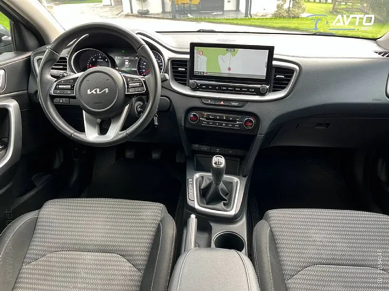 kia xceed 1.6 crdi-1 vl.navi-kam-led-alu-odlicn - slika 10