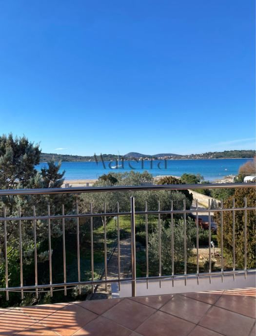 VODICE/SRIMA, 1.RED DO MORA, kuća, 1294m2 parcele, iznimna lokacija - Srima, Vodice
