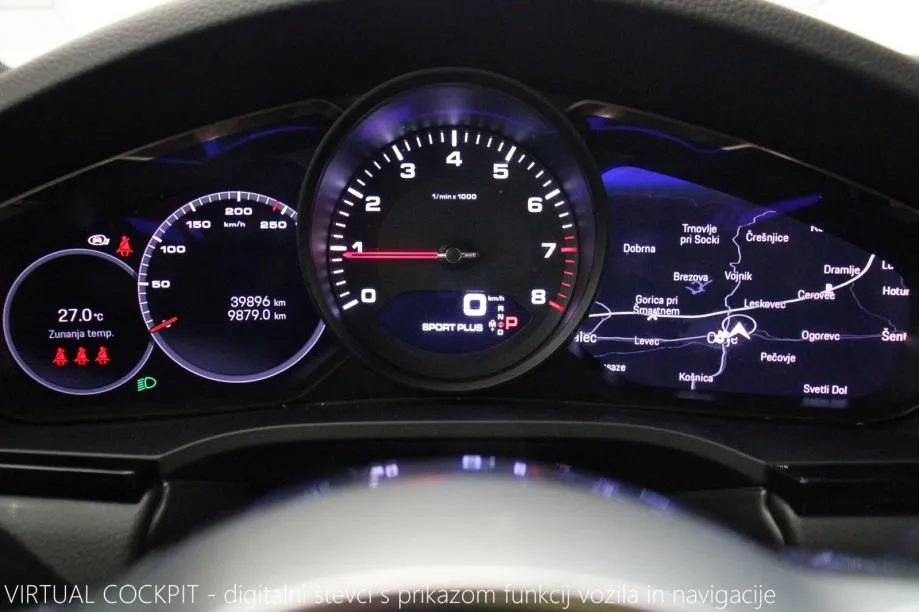 porsche cayenne coupe 3.0 v6t 4x4 aut sport chrono+ panomatrix led bos - slika 12