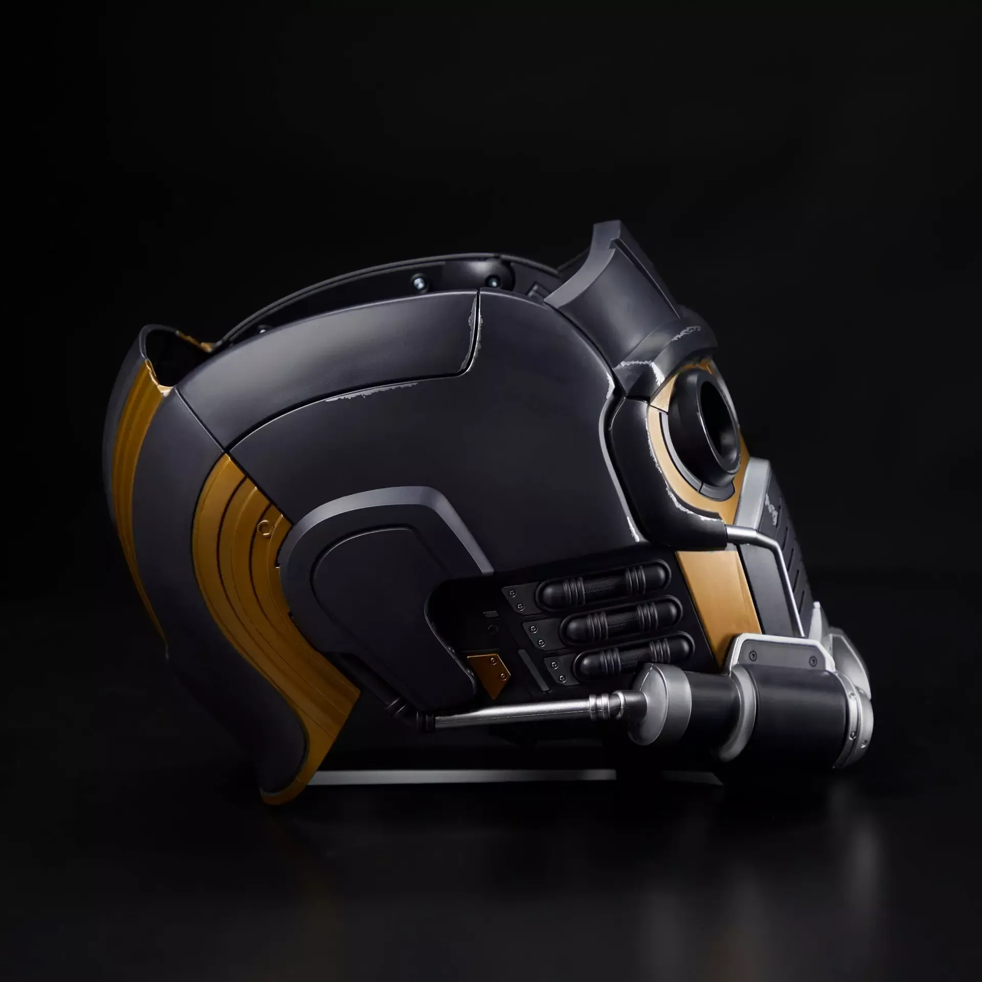 marvel legends series – star-lord electronic roleplay helmet - slika 3