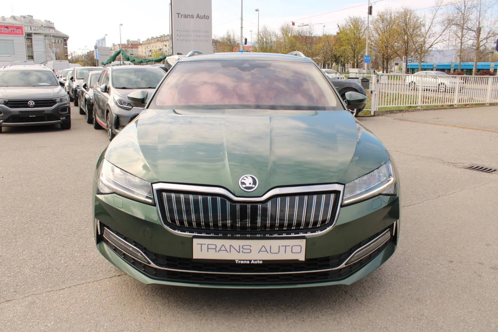 škoda superb combi 1.4 tsi iv automatik *led, navigacija, kamera* - slika 2
