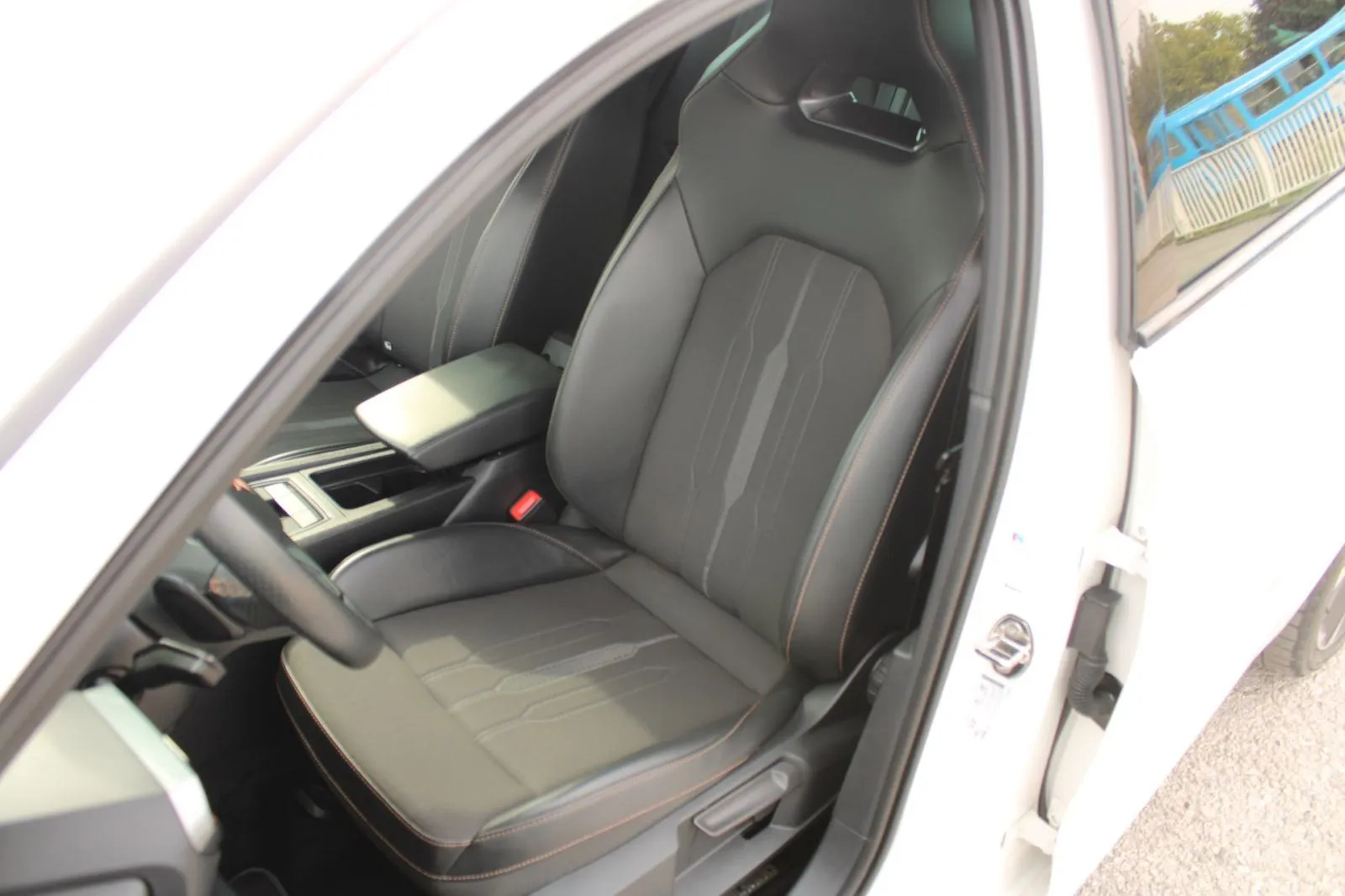cupra leon 1.4 e hybrid dsg *led,navigacija* automatik - slika 7