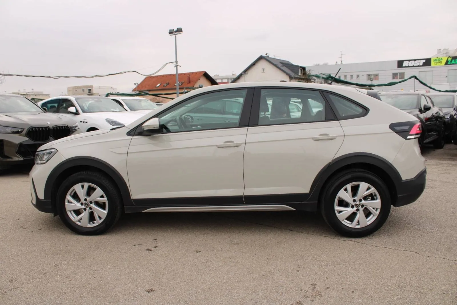 vw taigo 1.0 tsi dsg - slika 16