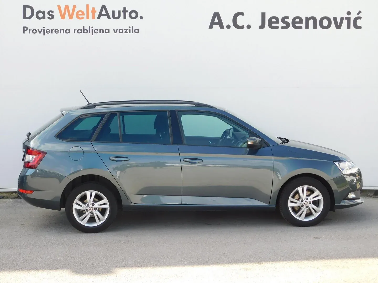 10943 škoda fabia combi ambition 1.0 tsi dsg - slika 4