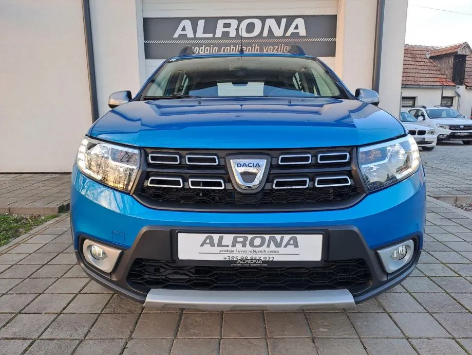dacia sandero stepway 1.5 dci*jamstvo*navi,led,servisna,nove gume.. - slika 2