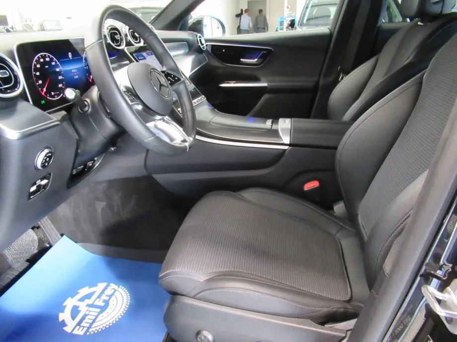 mercedes-benz glc 220 d 4matic avantgarde advanced plus - slika 17