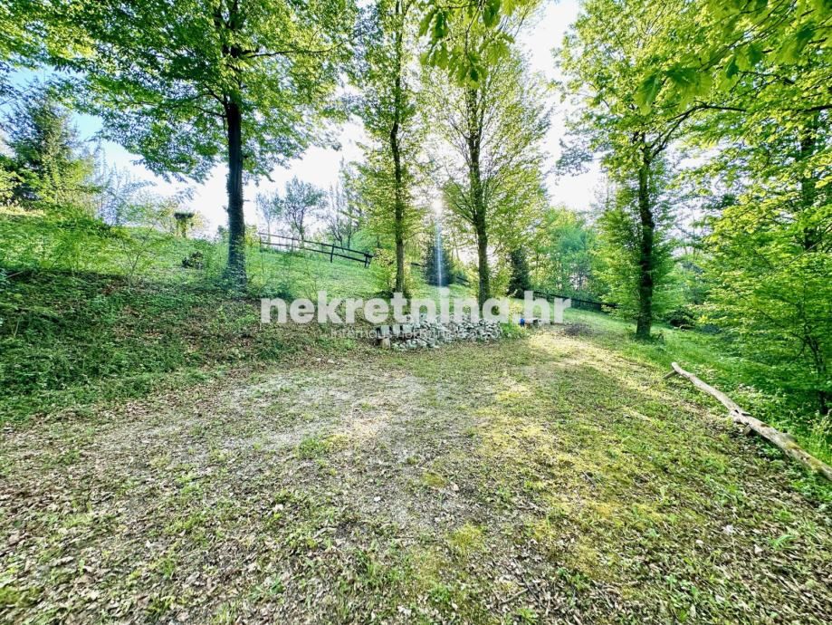 prodaja- kuća za odmor 23m2 - zemljište 2573m2 - mala jazbina - slika 9