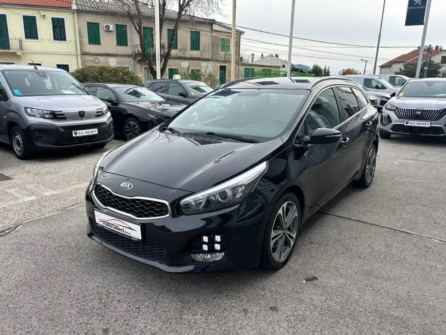 Kia Ceed SW 1,6 CRDi GT LINE - NAVI - SERVIS - GARANCIJA - REG 1 GOD!! - Rijeka