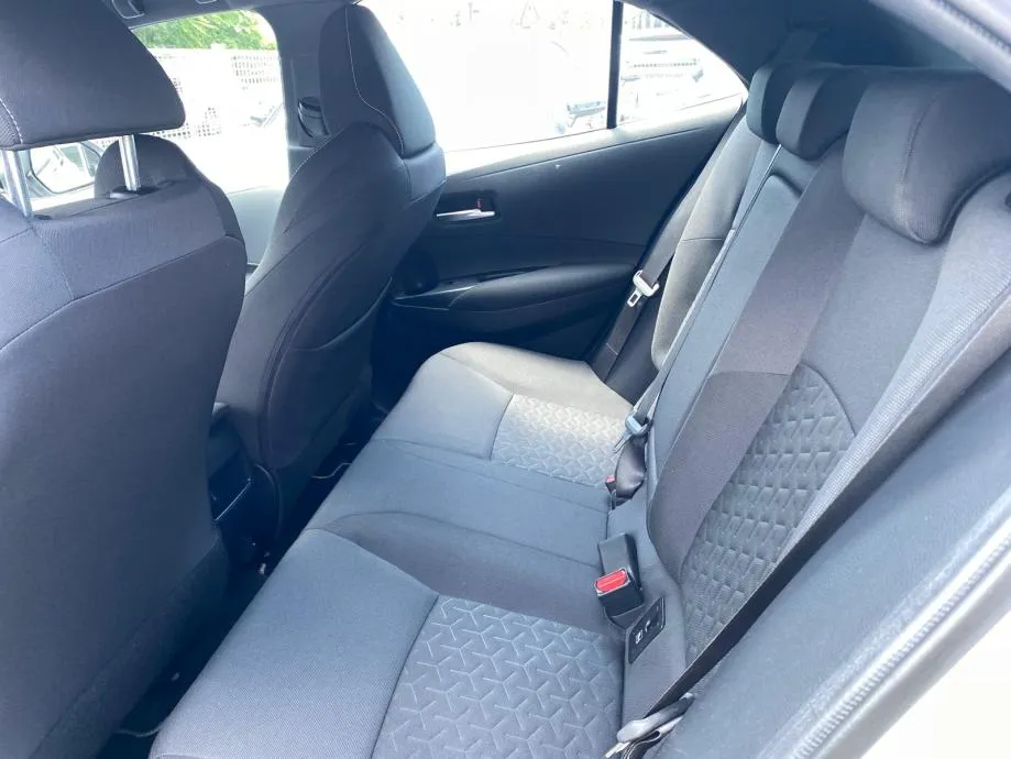 toyota corolla 1.8 hybrid automatik, navi, tempomat, 4x garancija!! - slika 20