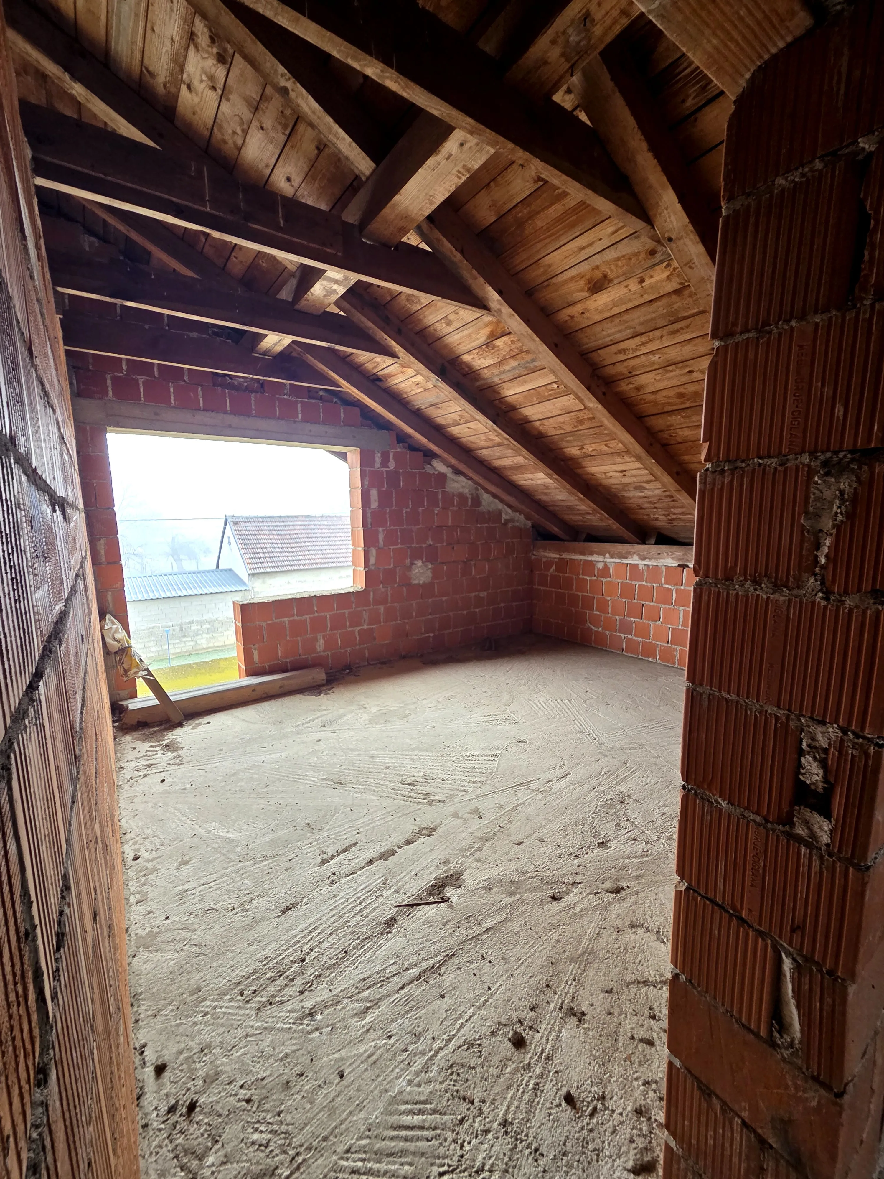 kuća: sivica, podturen, 157.00 m2 (prodaja) - slika 11