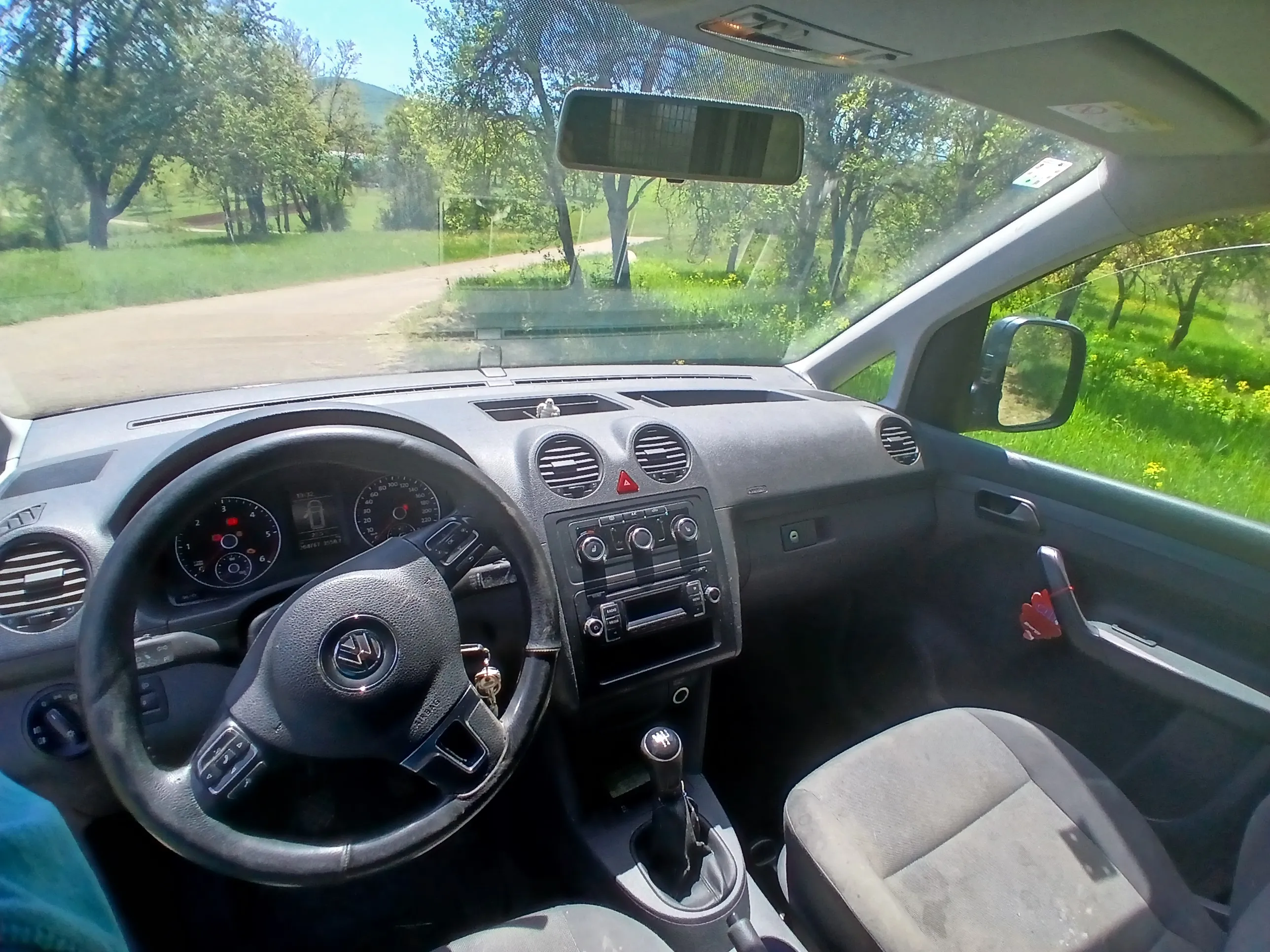 vw caddy 1.6 tdi - slika 13
