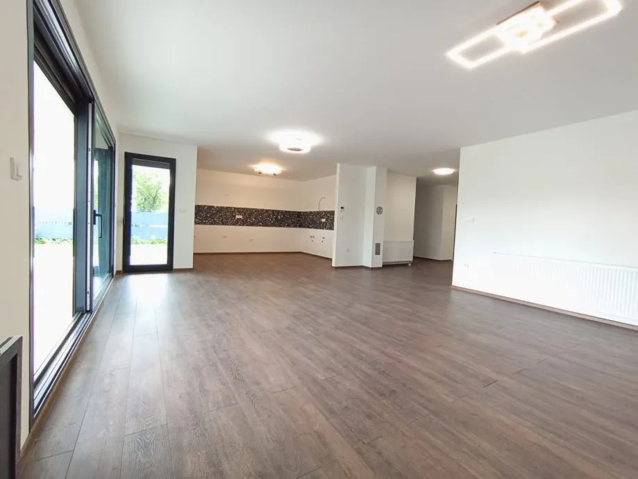 kuća: sveta nedelja, 220.00 m2 (prodaja) - slika 4