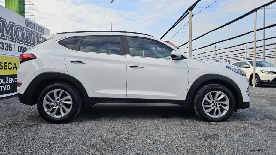 hyundai tucson 1.7 crdi,xenon,panorama,navigacija,kamera,gr.sj,alu 17, - slika 5