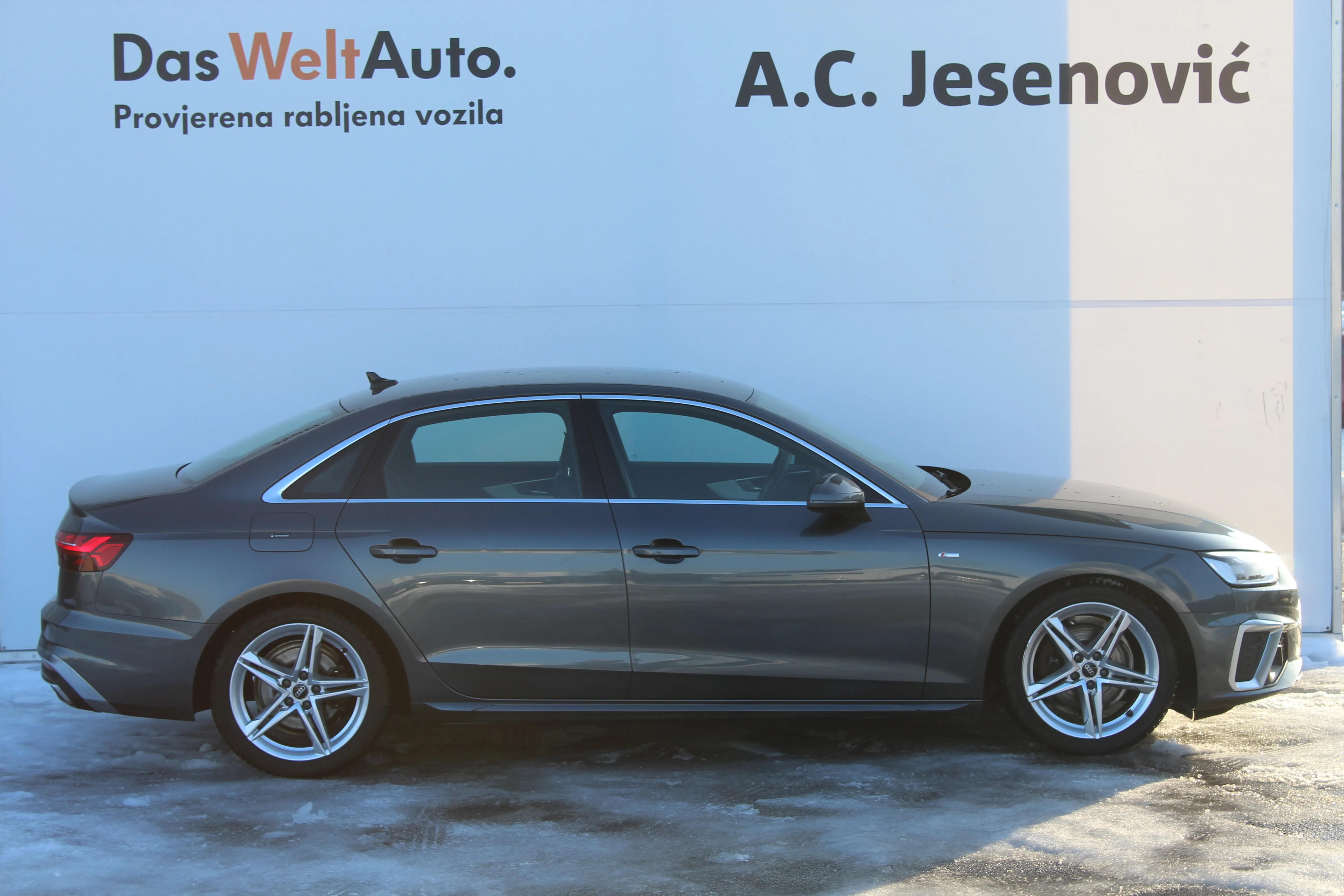 audi a4 35tdi s tr s line+ - slika 4