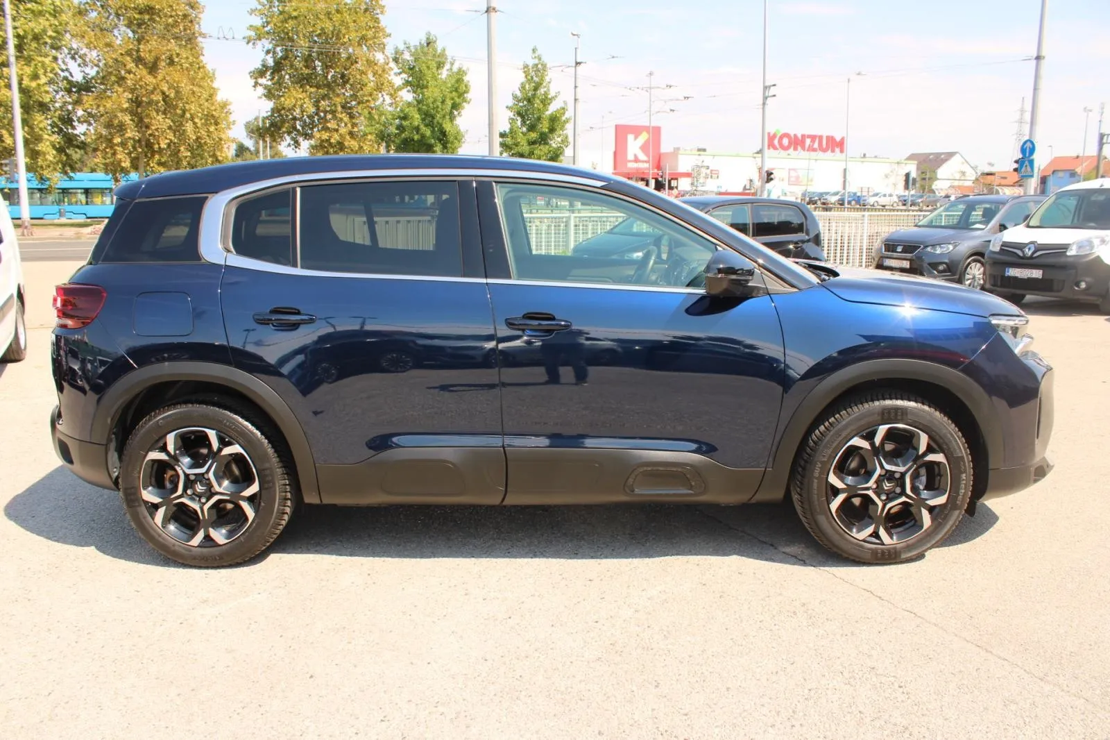 citroën c5 aircross 1.2 130 s&s automatik feel pack *led, kamera* - slika 4