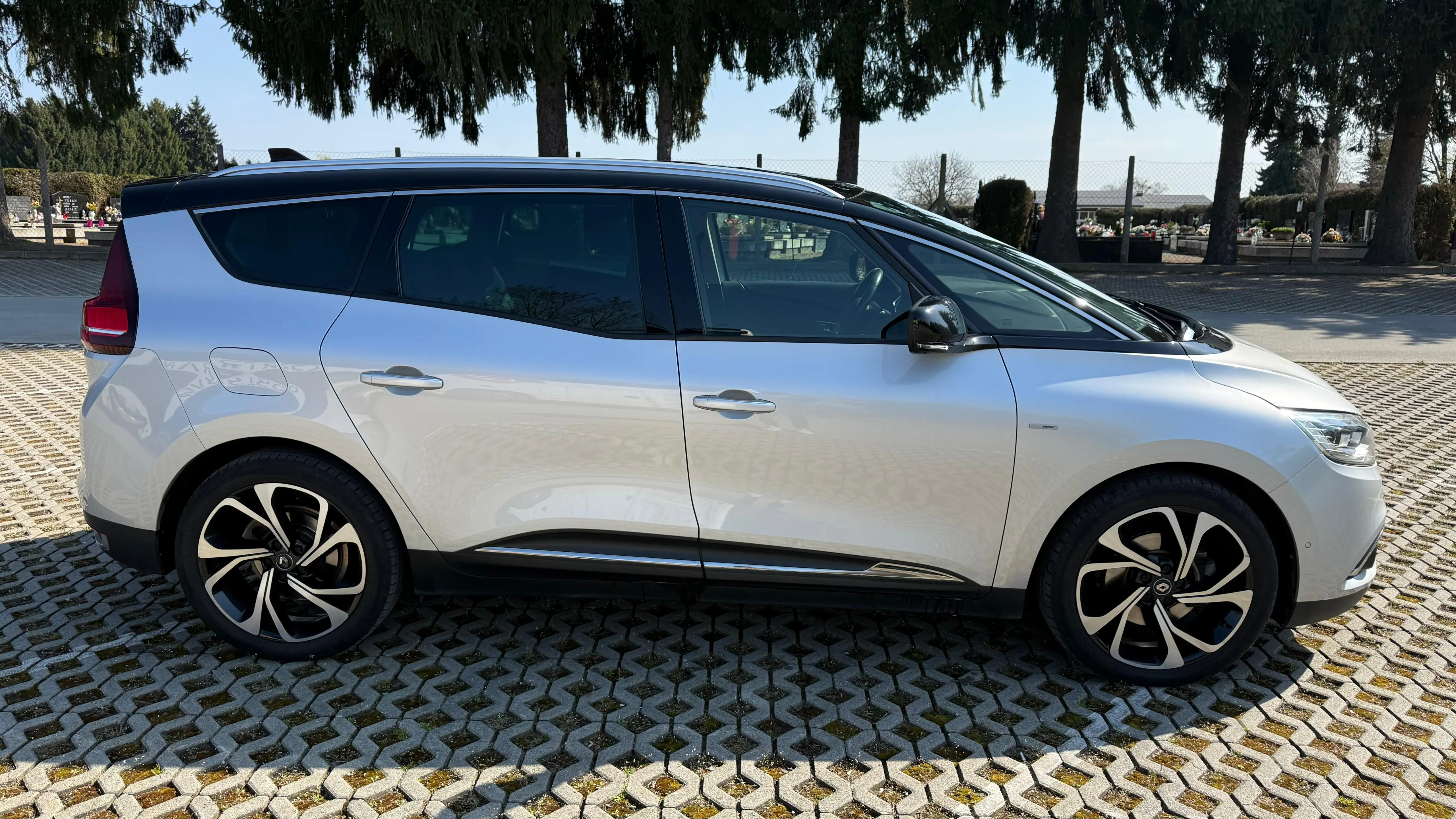 renault grand scenic dci 120, bose, 7 sjedala, panorama, ekstra stanje - slika 11