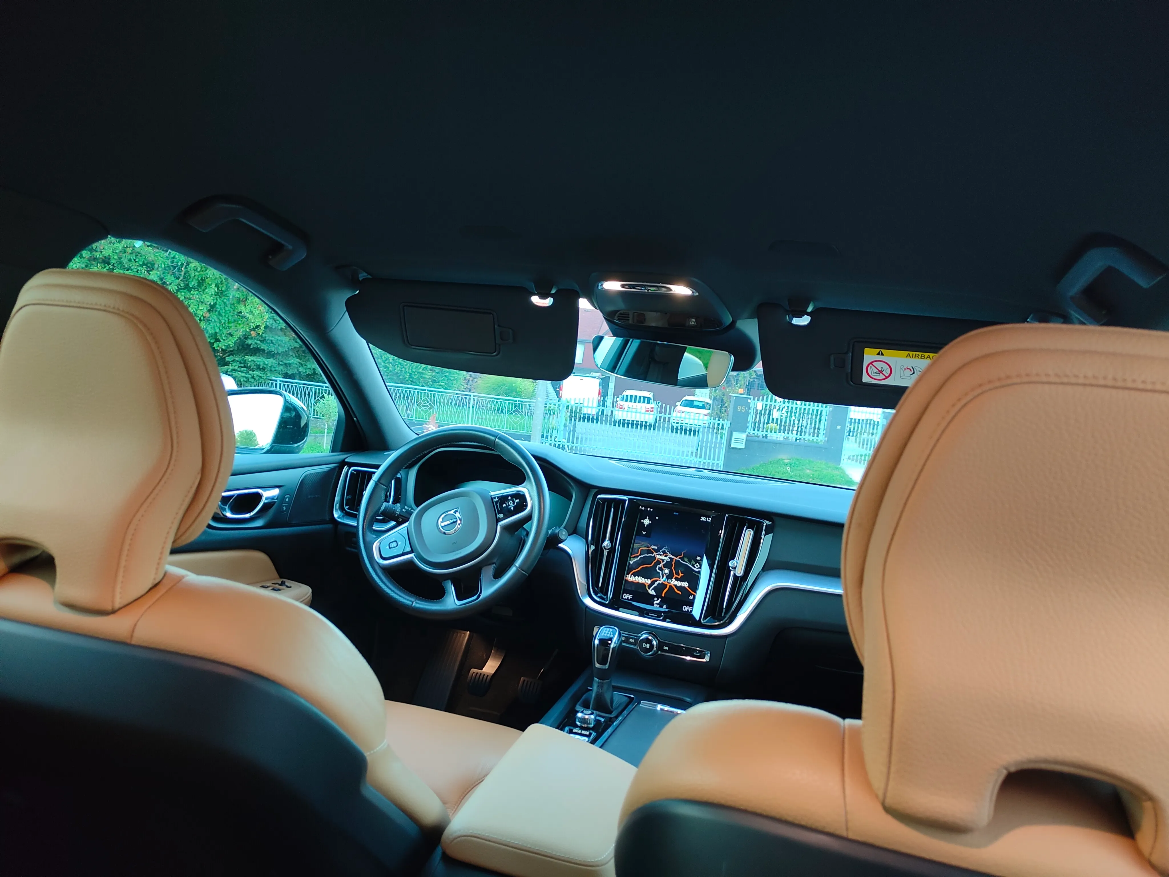 volvo v60 d3 (150 ks), 2019. harman kardon - slika 17