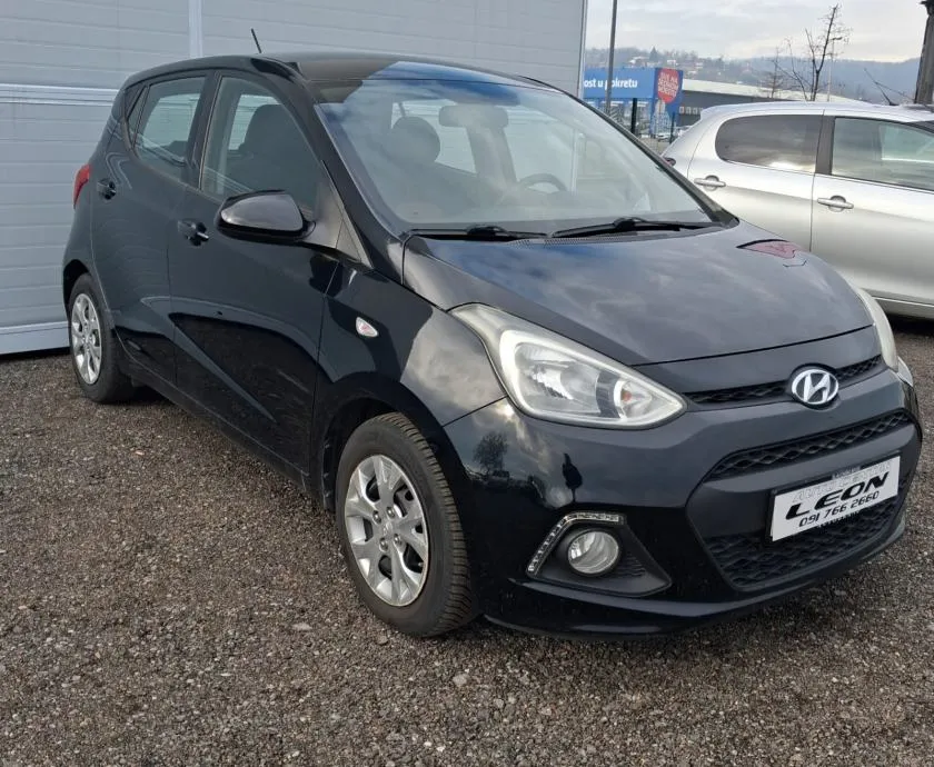 hyundai i10 1,0 , 2014 km, 158000 ,kartice 24/36 rata - slika 4