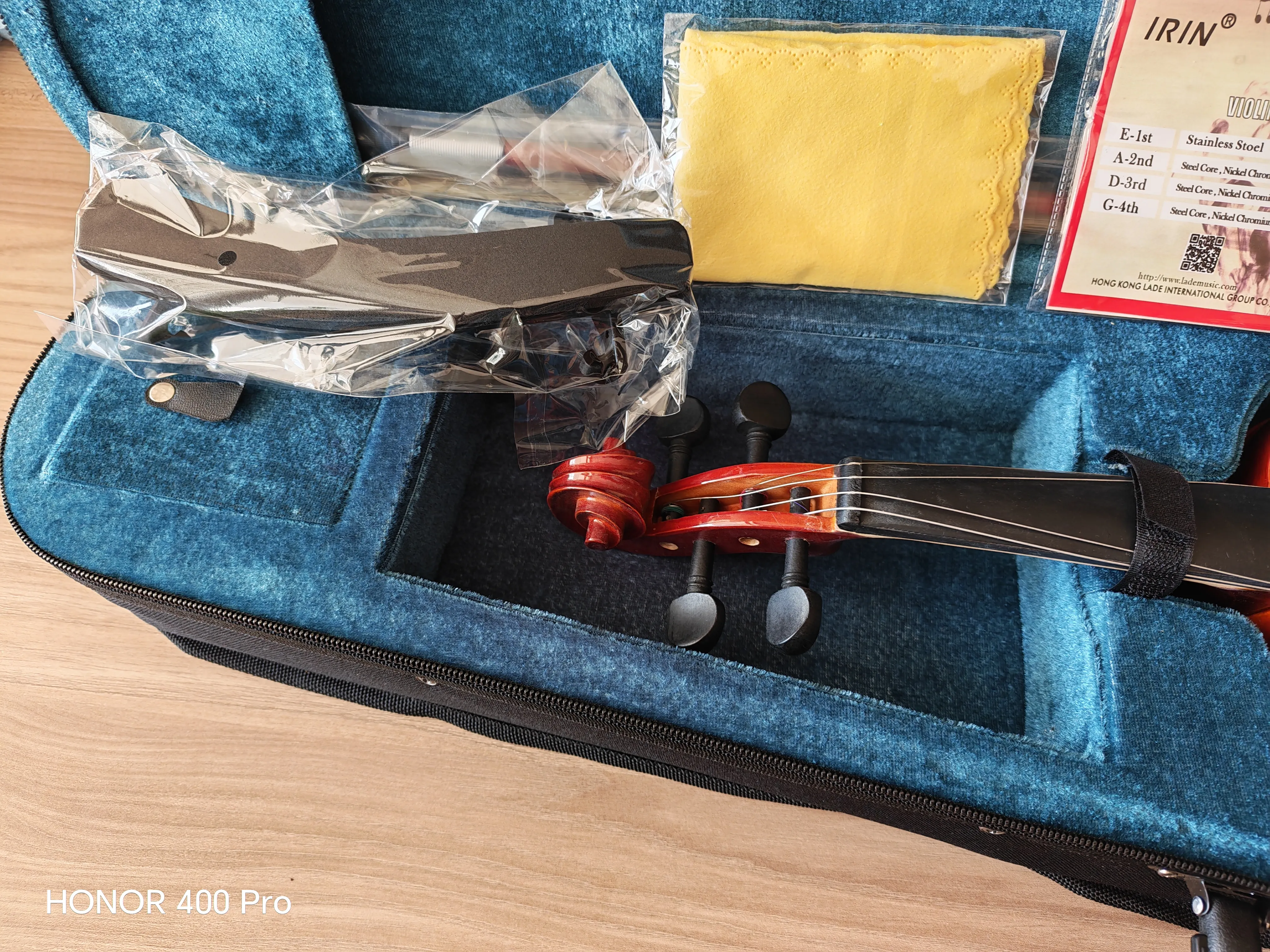 violina 4/4 potpuno novo - slika 3