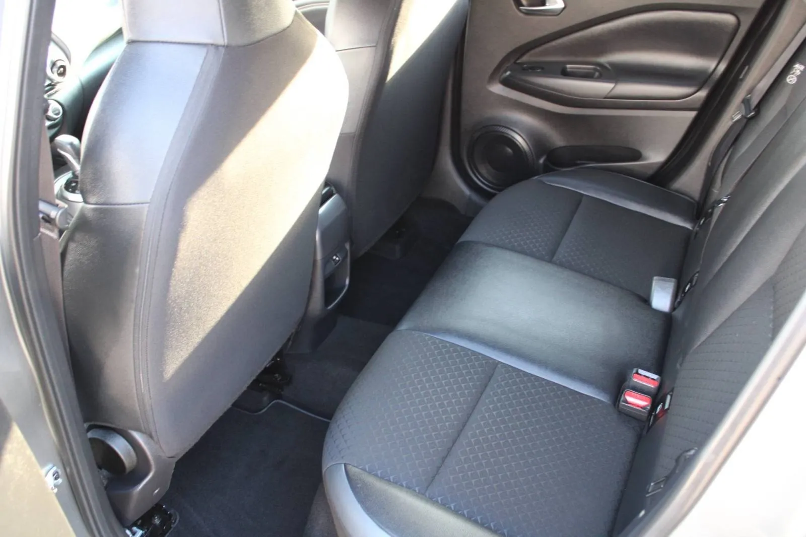 nissan juke 1.0 dig-t automatik n-connecta *kamera* - slika 11