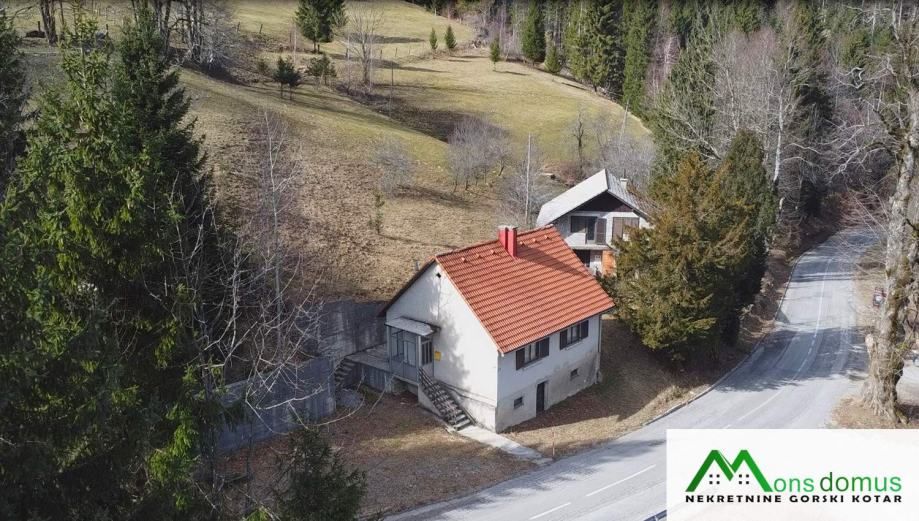 kuća za nas i dva apartmana za najam (prodaja) - slika 1