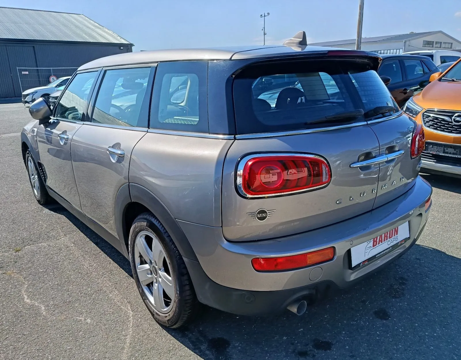 mini clubman automatic, ,do 2 godine jamstva,u sustavu pdv-a. - slika 8