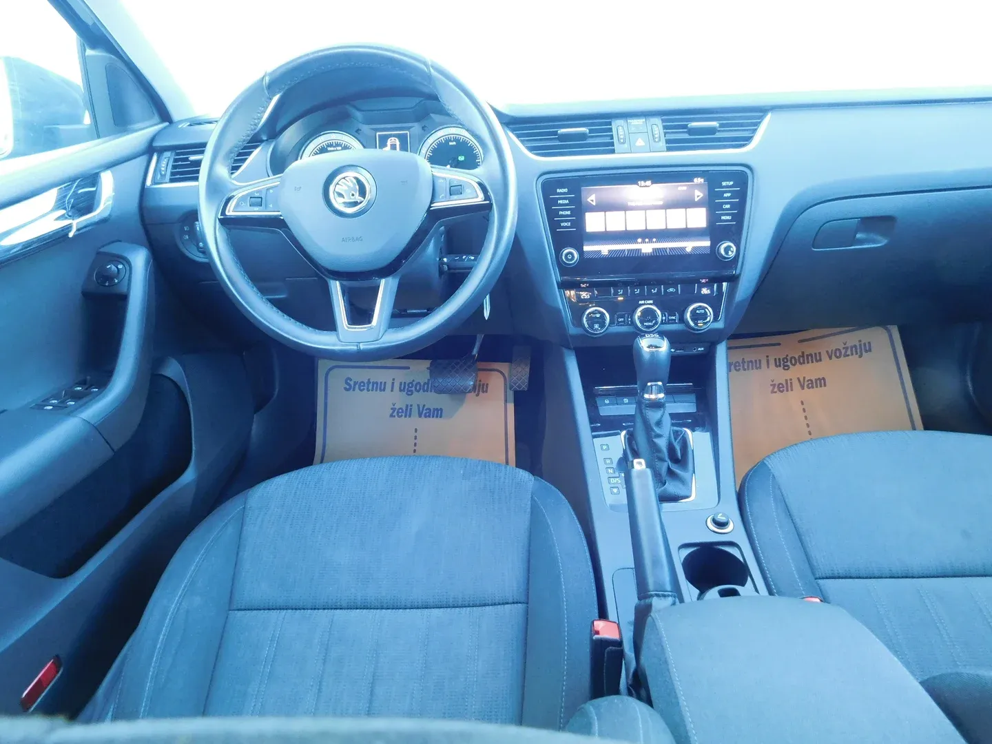 06568 škoda octavia combi style 1.6 tdi dsg - slika 9