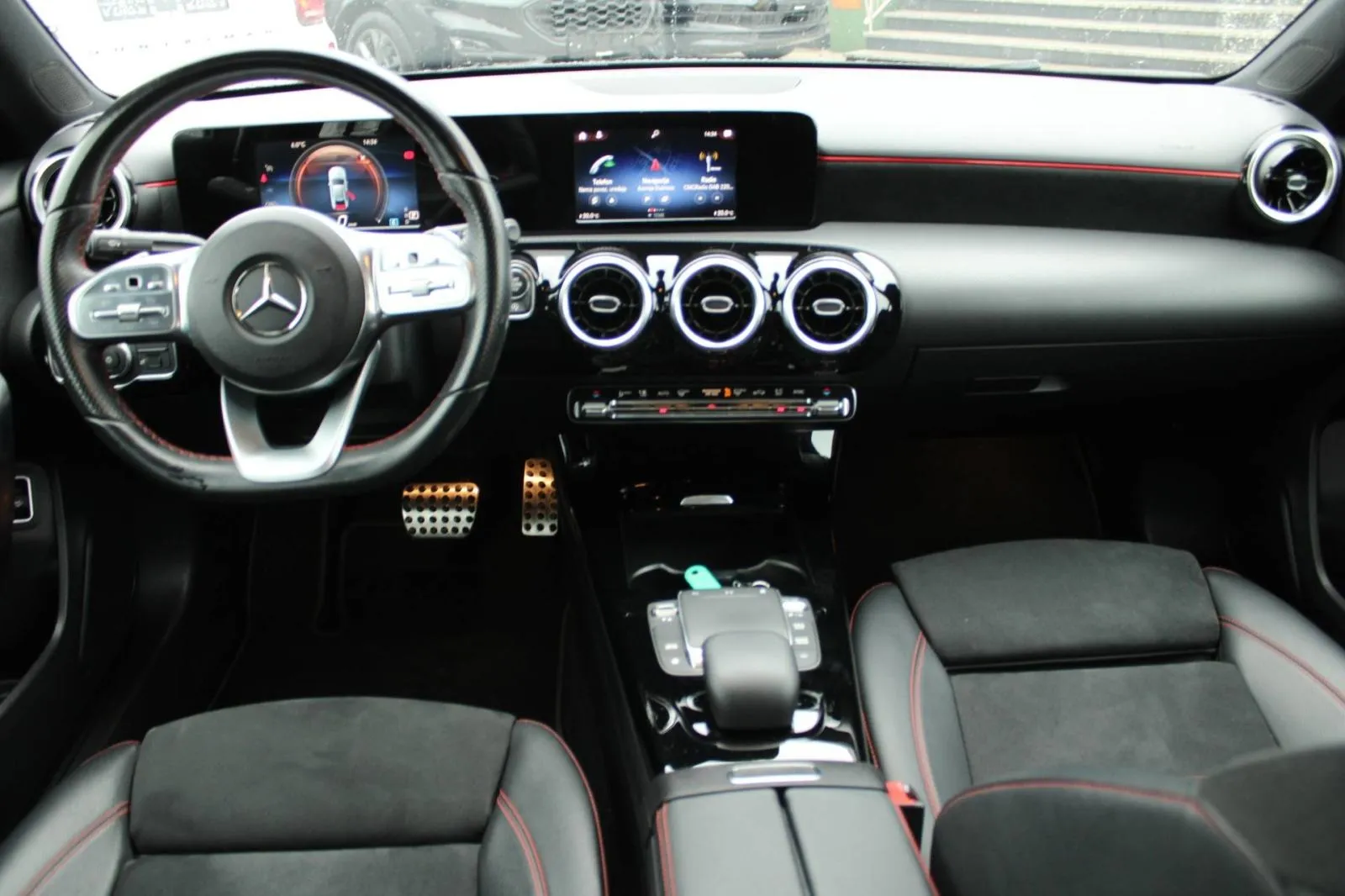mercedes-benz klasa a limuzina a180d amg automatik *led,navigacija,ka - slika 13