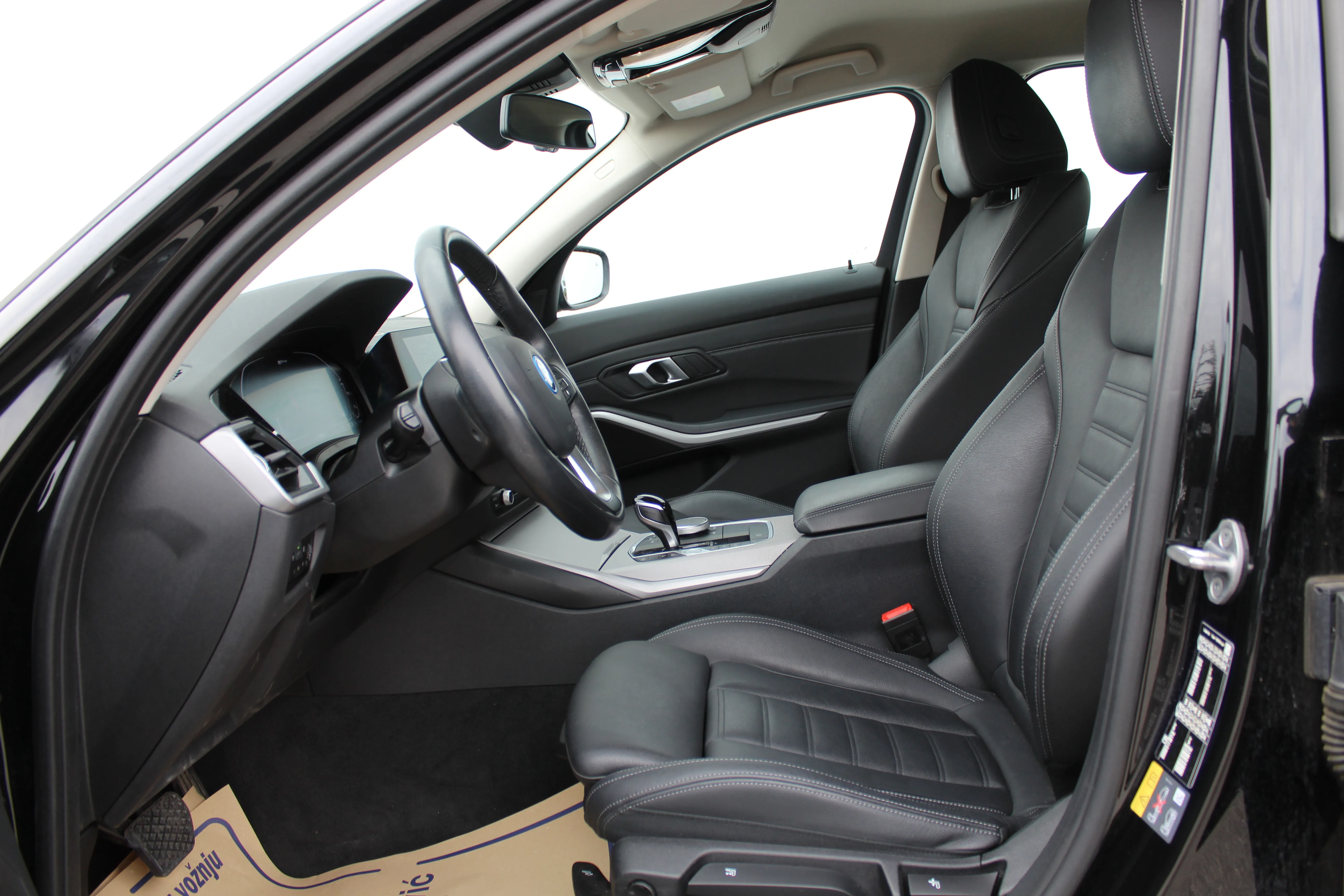 13142 bmw 320e aut. - slika 5