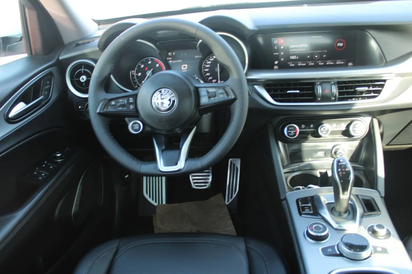 alfa romeo stelvio 2.2 mjt sprint automatik *led, kamera* - slika 13