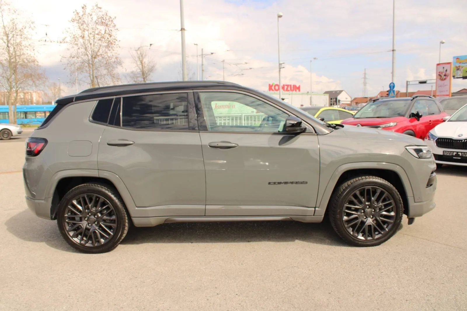 jeep compass t4 s automatik *led, navigacija, kamera* - slika 4