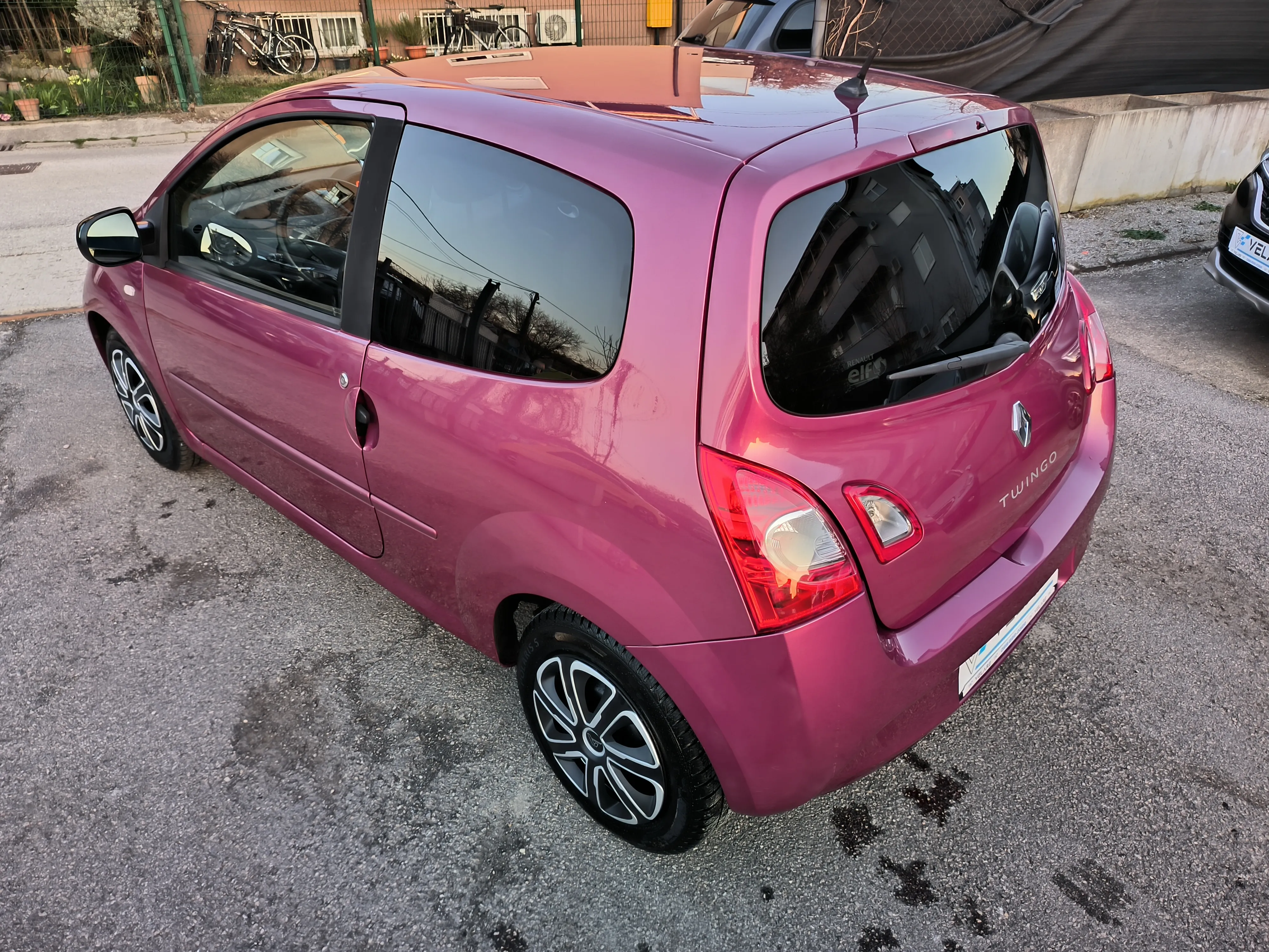renault twingo 1,2 dynamique, v. servis, jamstvo, reg. 1 godinu - slika 7