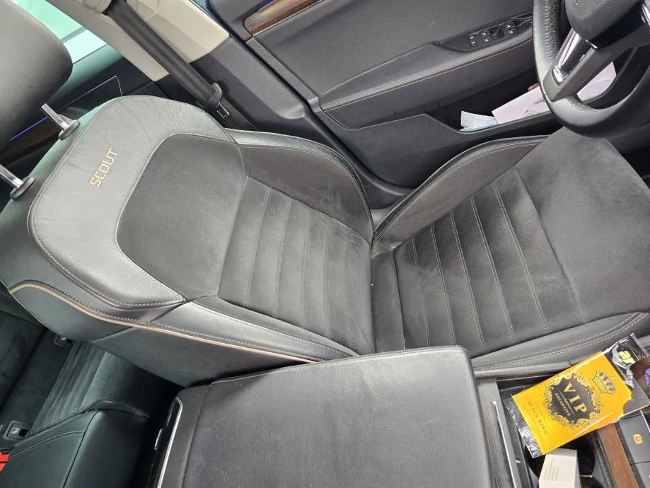 škoda superb combi 2.0 tdi scout 4x4 dsg - slika 8