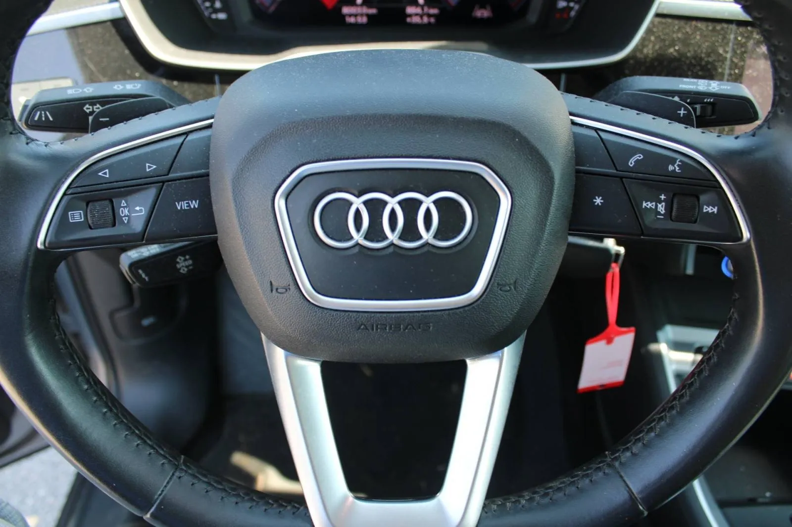 audi q3 35 tfsi automatik *panorama, led, navigacija, kamera* - slika 15