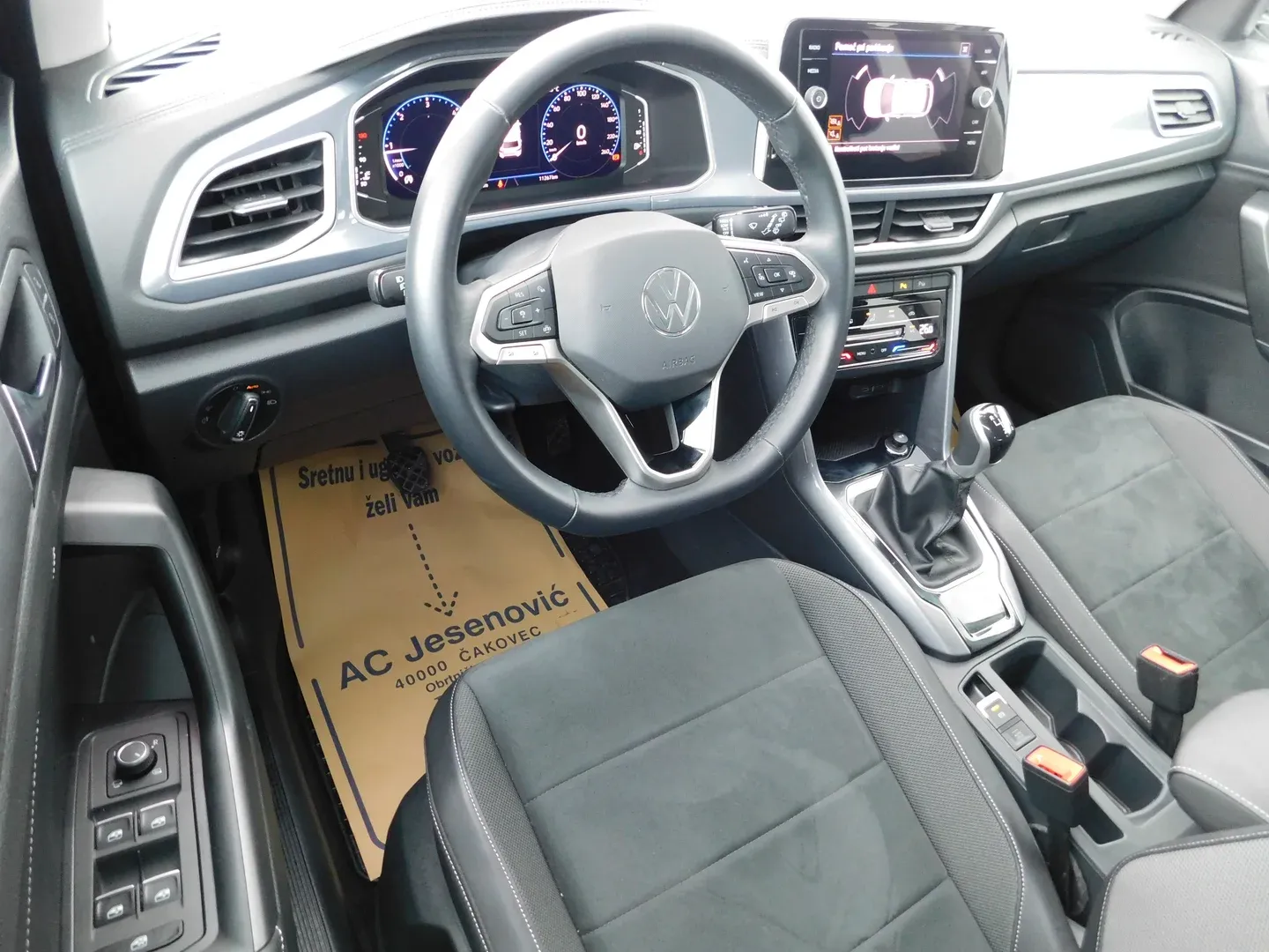 10488 volkswagen t-roc 2.0 tdi style - slika 9