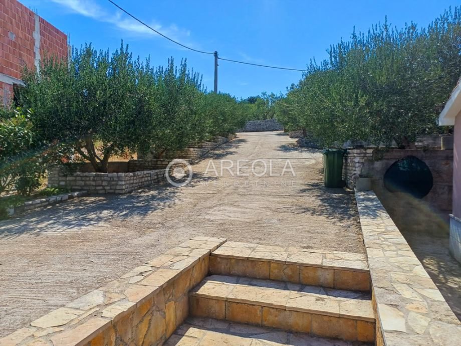 šolta, nečujam – kuća s otvorenim pogledom na more – 150m od plaže! - slika 20