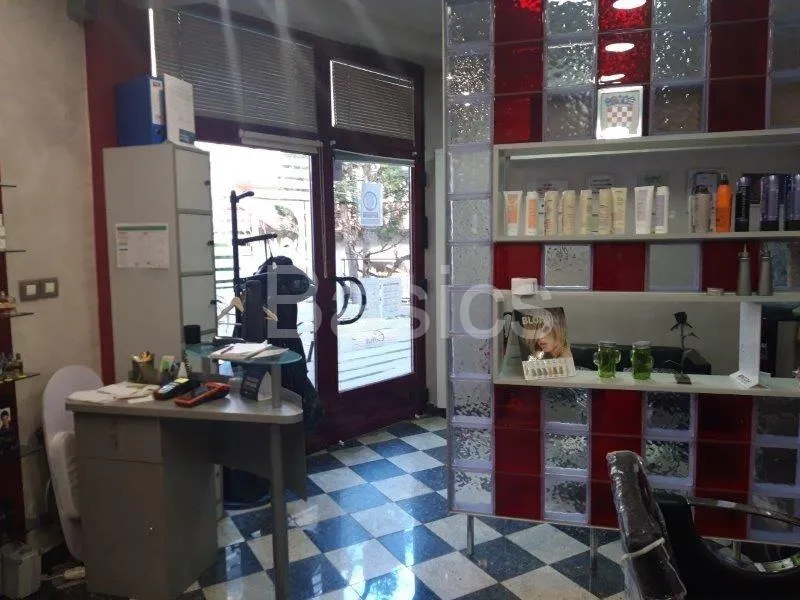 avenija dubrava-dvorišni lokal, opremljen za frizerski salon, 30 m2 (iznajmljivanje) - slika 3