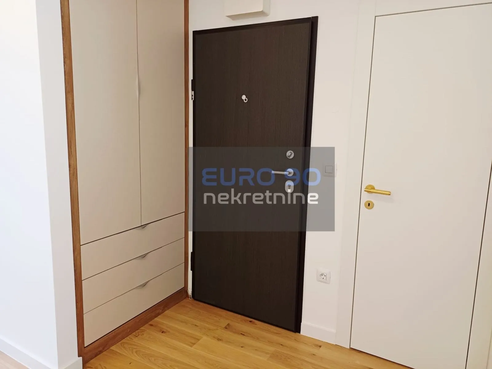 zadar / bili brig- renoviran i namješten dvosoban stan, 75 m2 !!! - slika 7