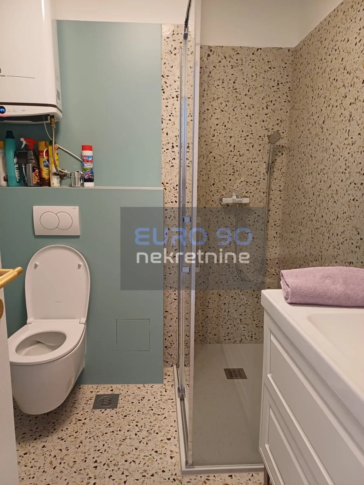 zadar / bili brig- renoviran i namješten dvosoban stan, 75 m2 !!! - slika 12